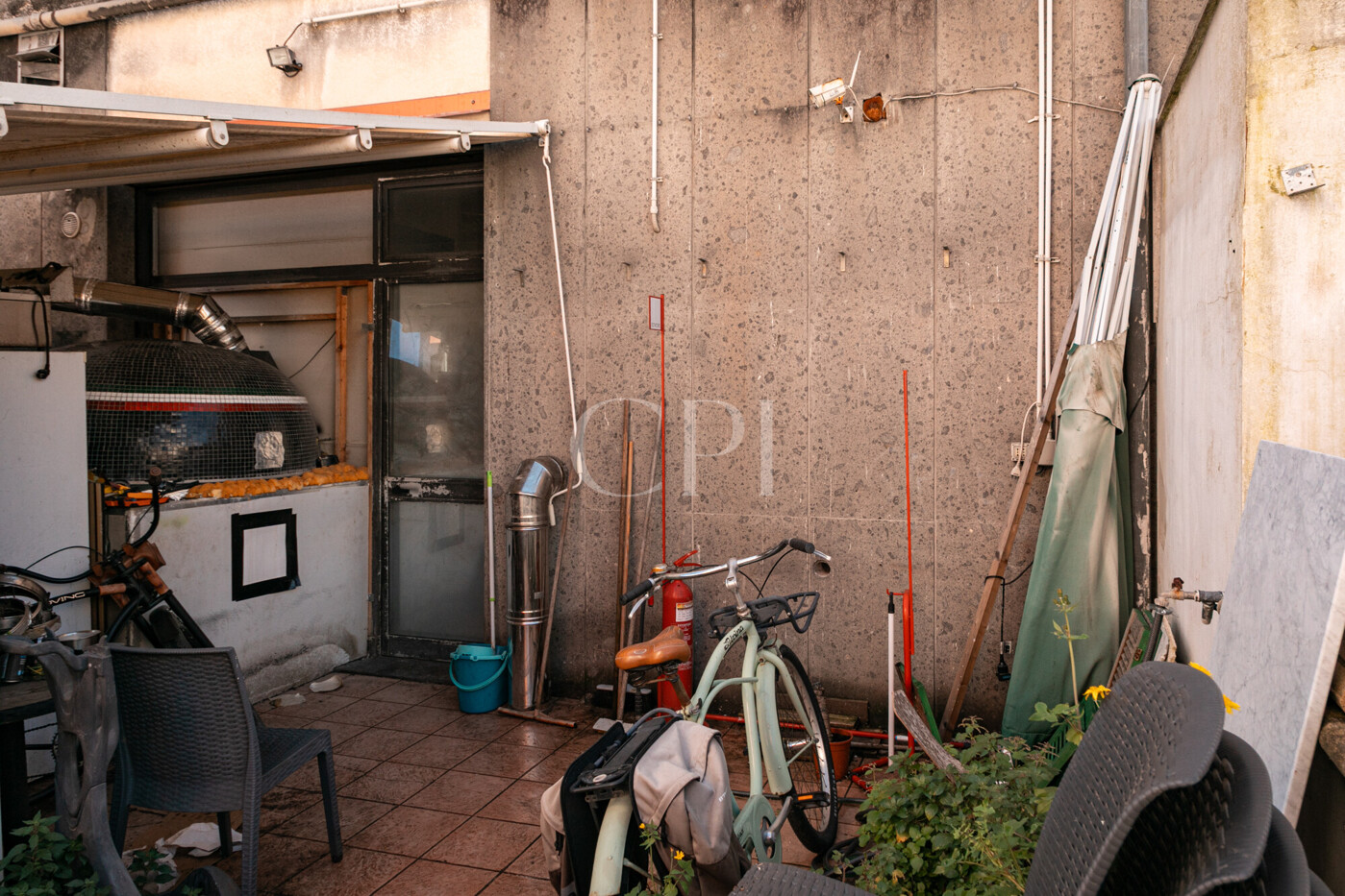 Checco Pizza - Esterno Restro_1