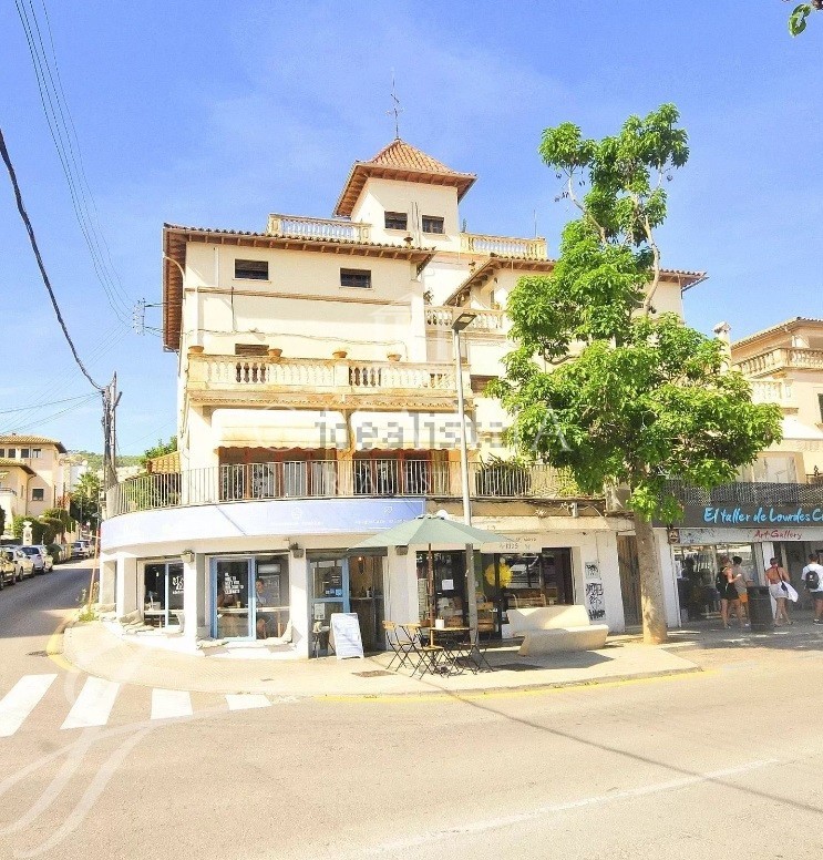 Sanierungsbedürftig Historisch anmutender Stadtpalast mit Meerblick - Ausbaupotential in Palma