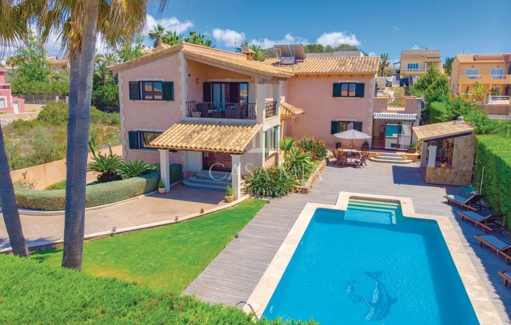 Maison individuelle avec piscine, zone BBQ et licence de location de vacances, Sa Torre