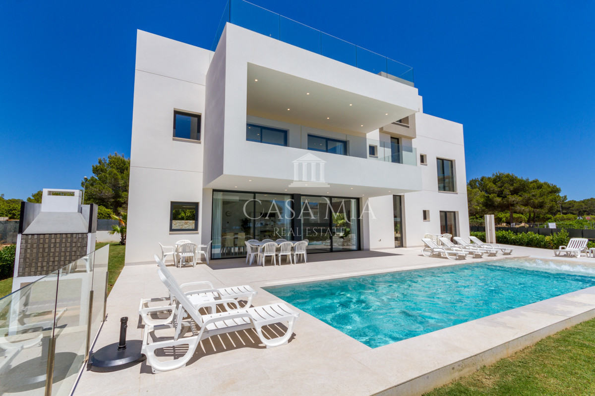 Luxury villa in 1st sea line, Puig de Ros