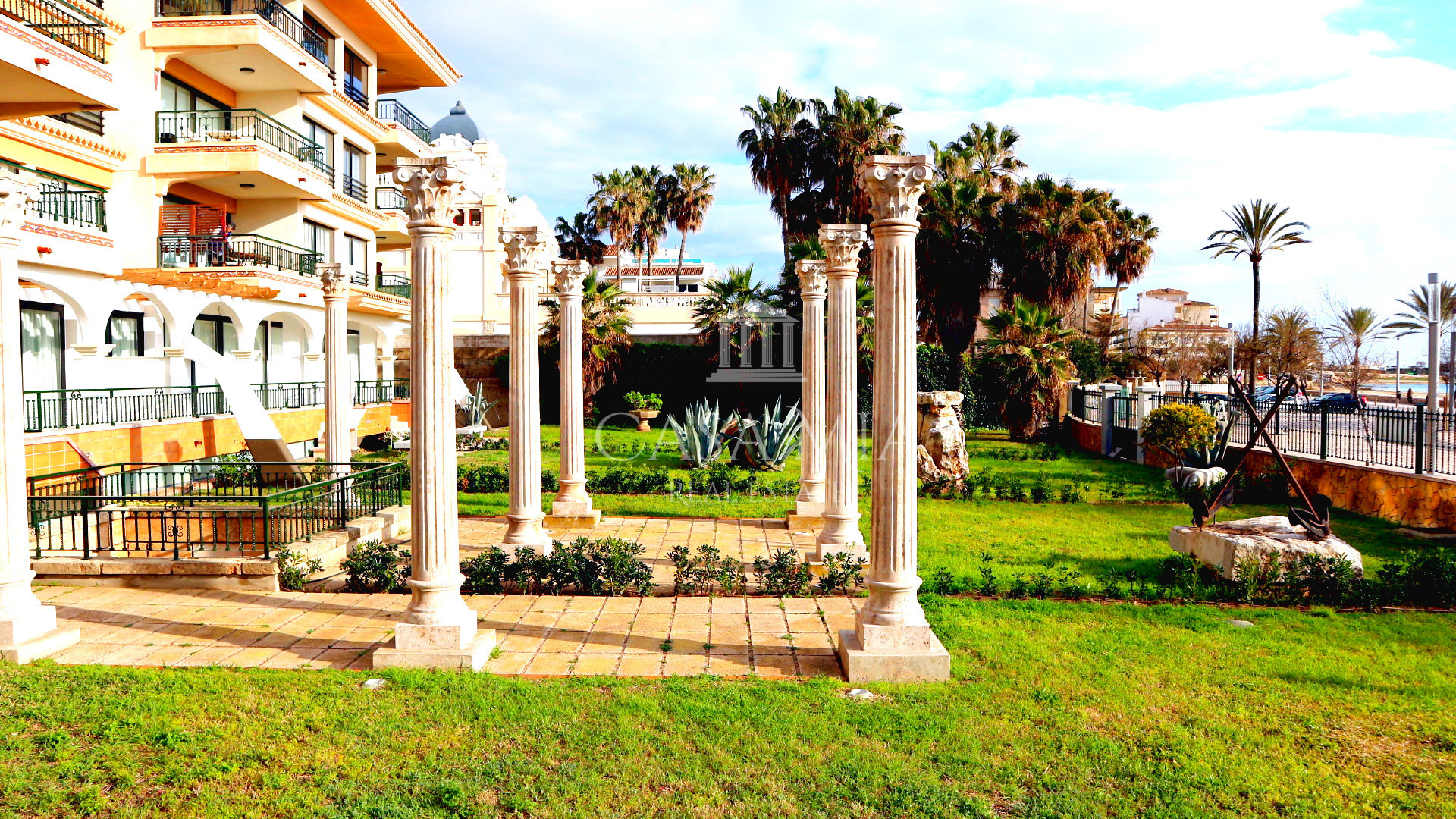 Piękne, jasne mieszkanie z widokiem na morze i ogrodem w Cuidad Jardin, Palma