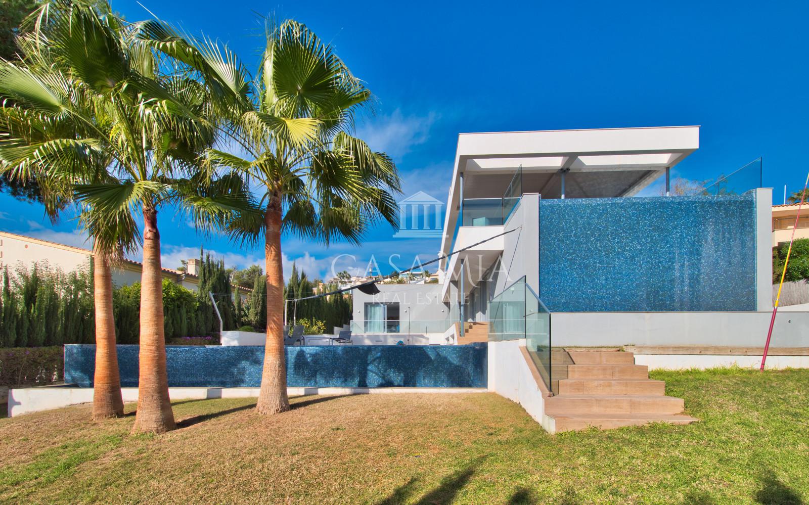 Espaciosa y moderna villa con vistas al mar y 2 piscinas, Santa Ponsa