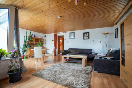 schönes Wohn- Esszimmer