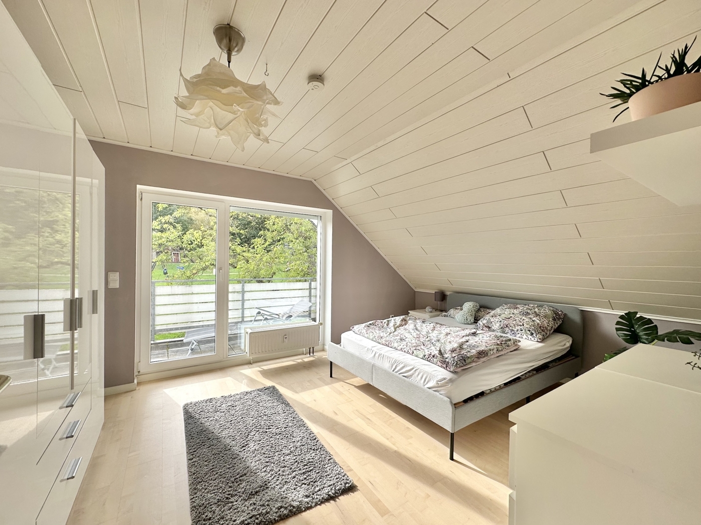 DG: Schlafzimmer