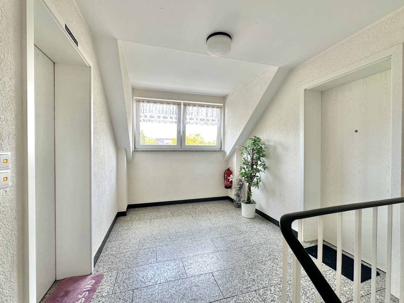 DG: Treppenhaus
