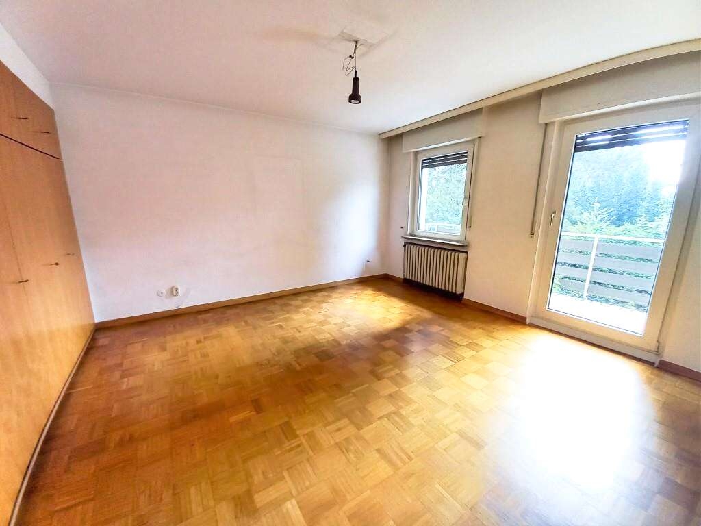 Elternschlafzimmer mit Balkon 1.OG