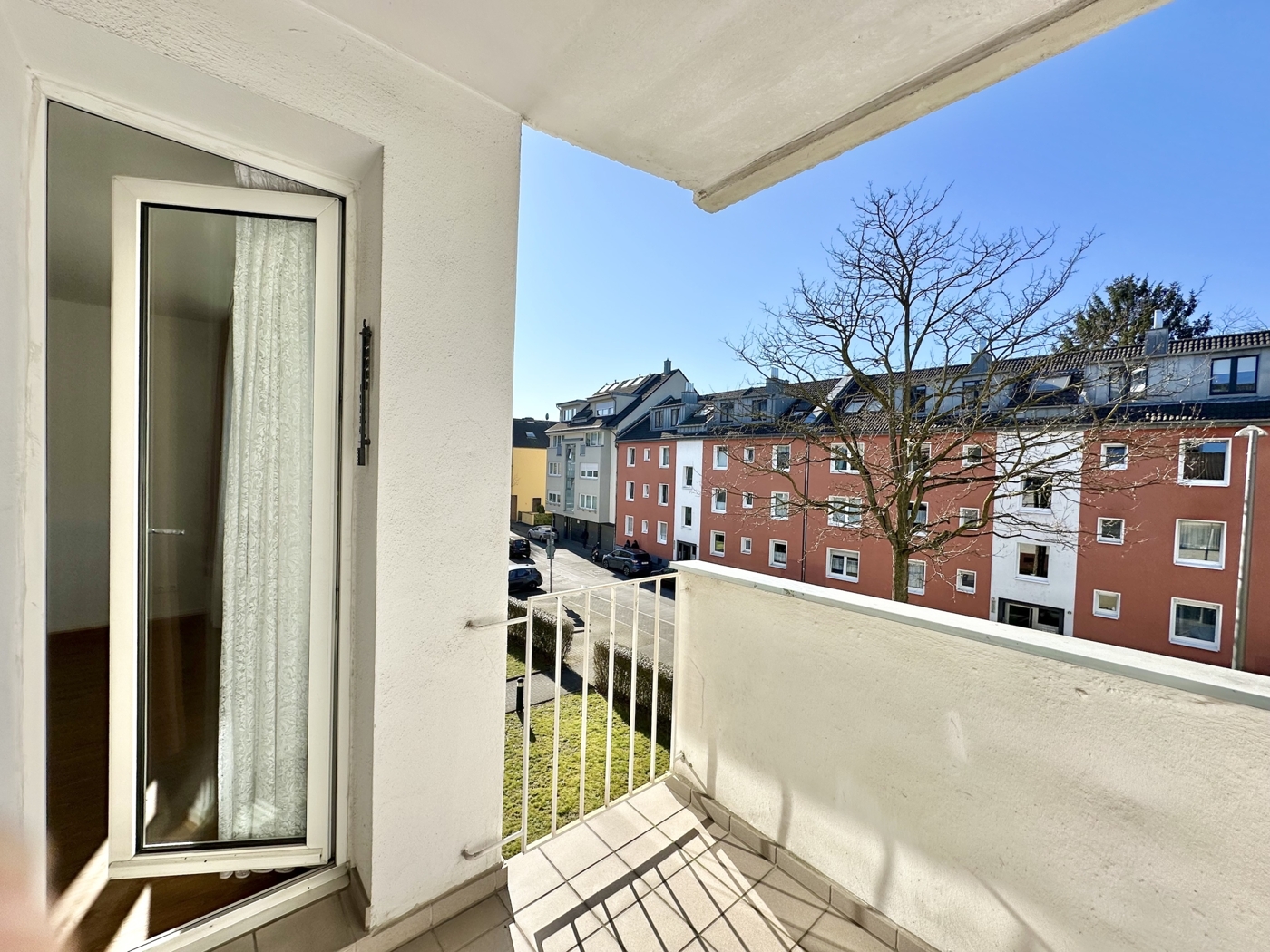 Überdachter Balkon