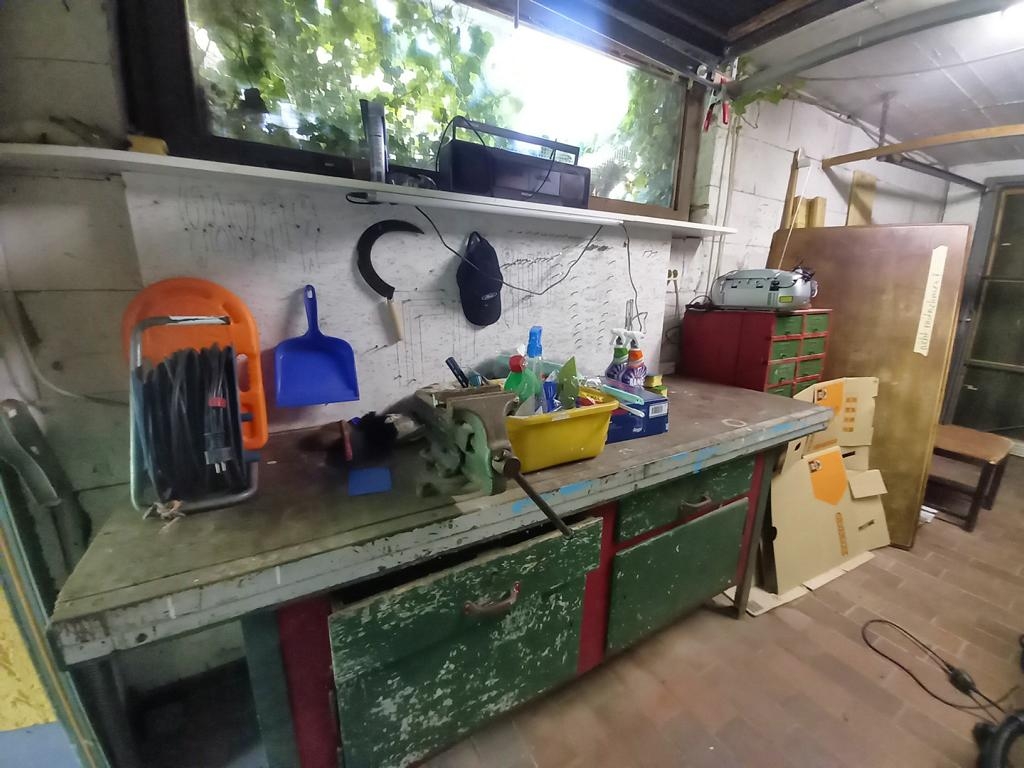 Praktische Werkbank in Garage