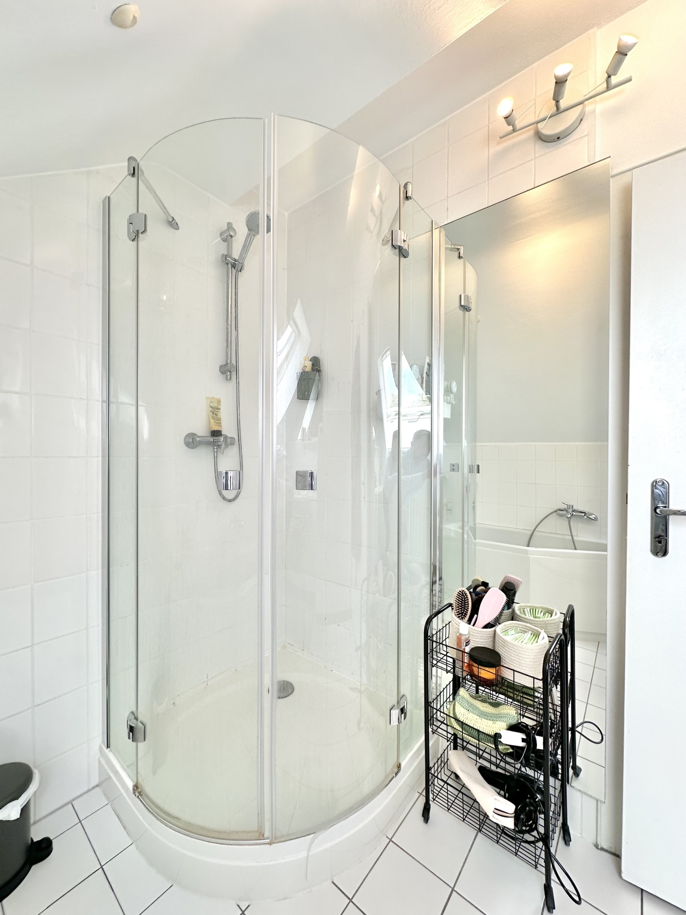 ...mit separater Dusche