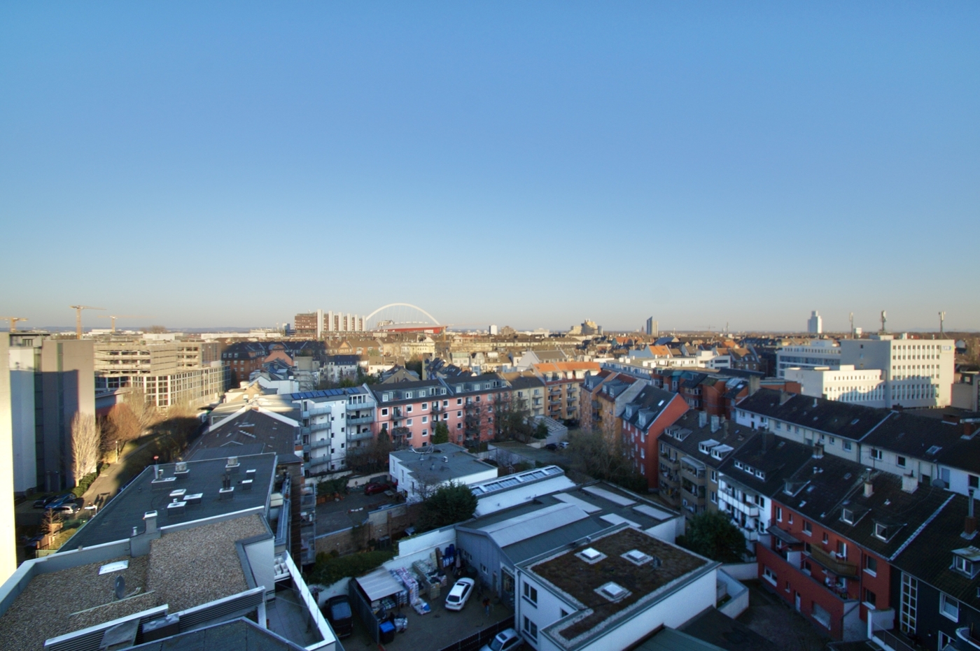 Sicht zur Lanxess Arena