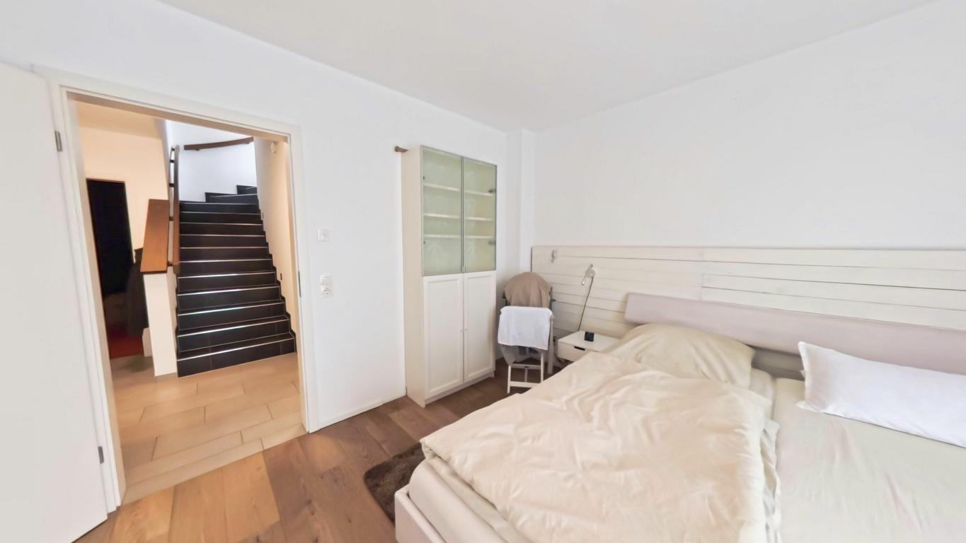 Schlafzimmer UG mit Terrassenzugang