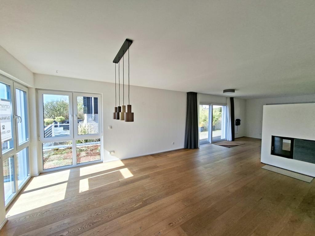 Lichtdurchflutete Essecke