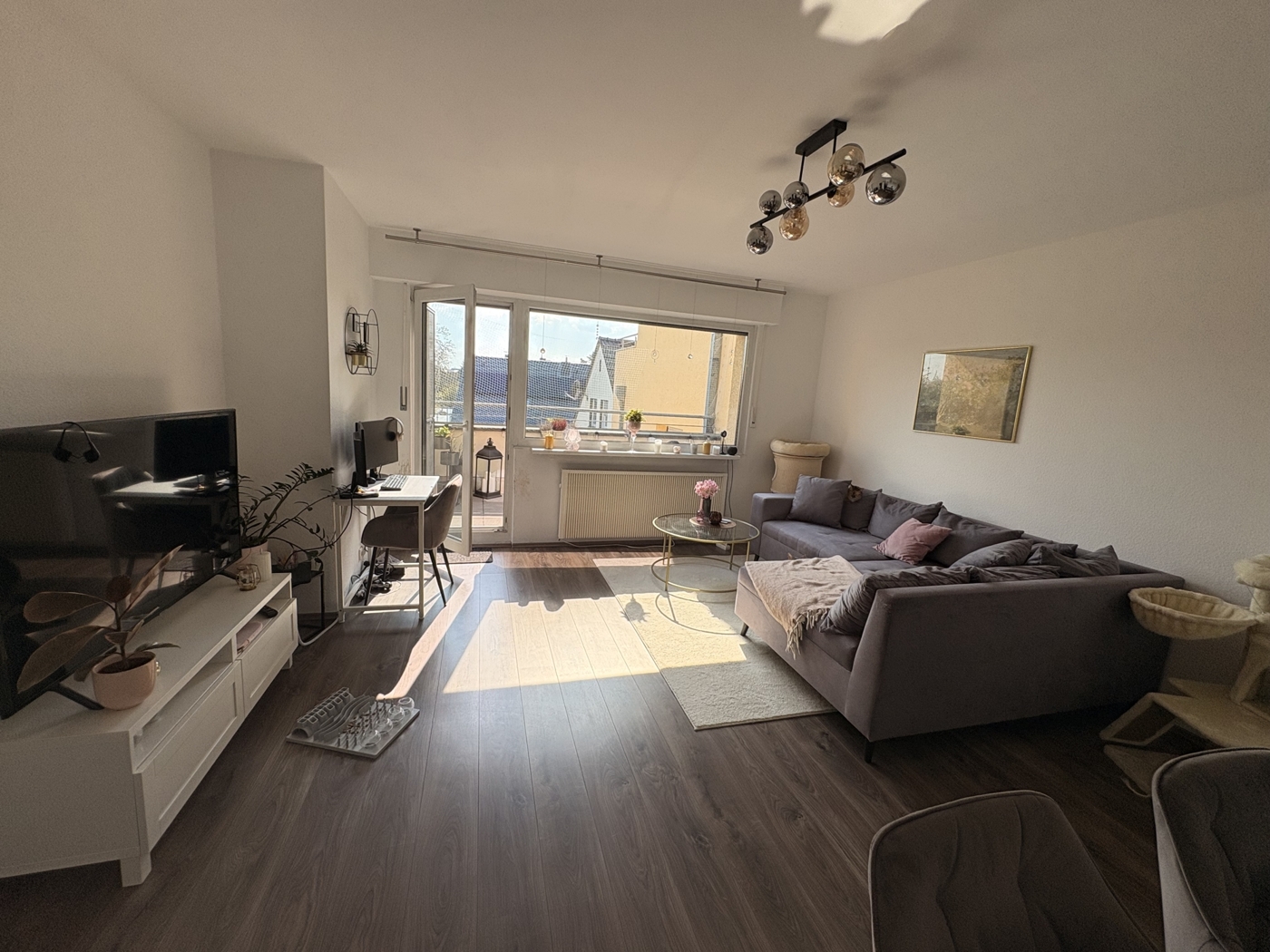 Wohn und Esszimmer