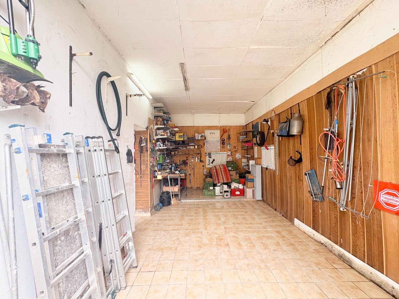 Garage1
