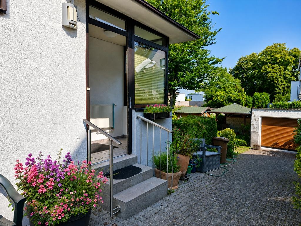 Hauseingang/Einfahrt