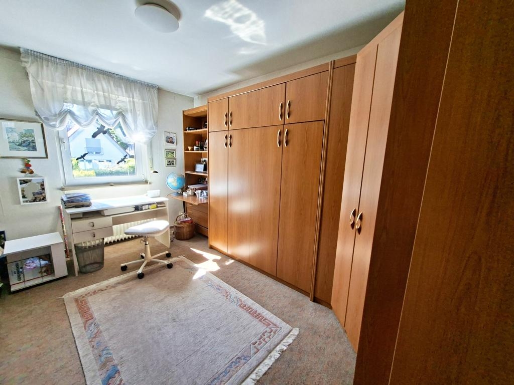 Kinderzimmer zur Gartenseite