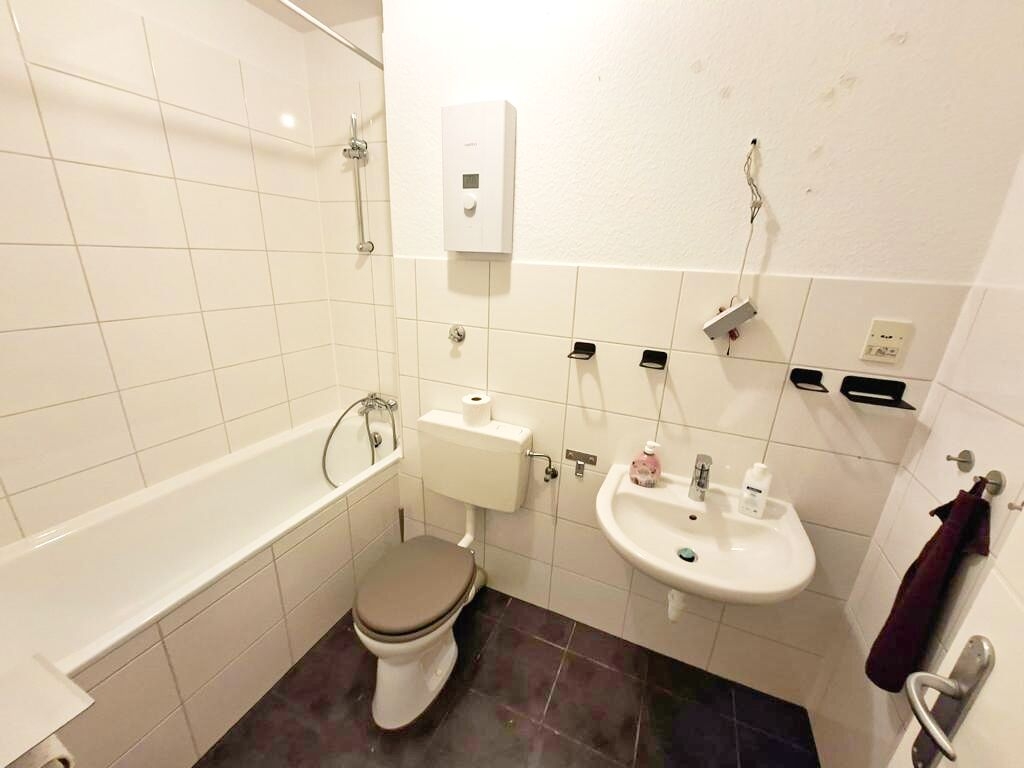 Wannenduschbad