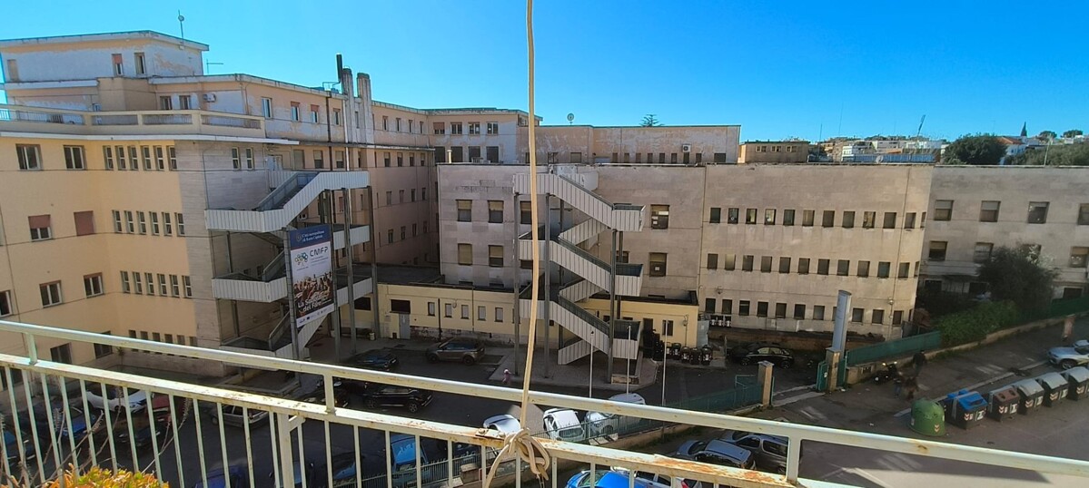Edificio e scale esterne