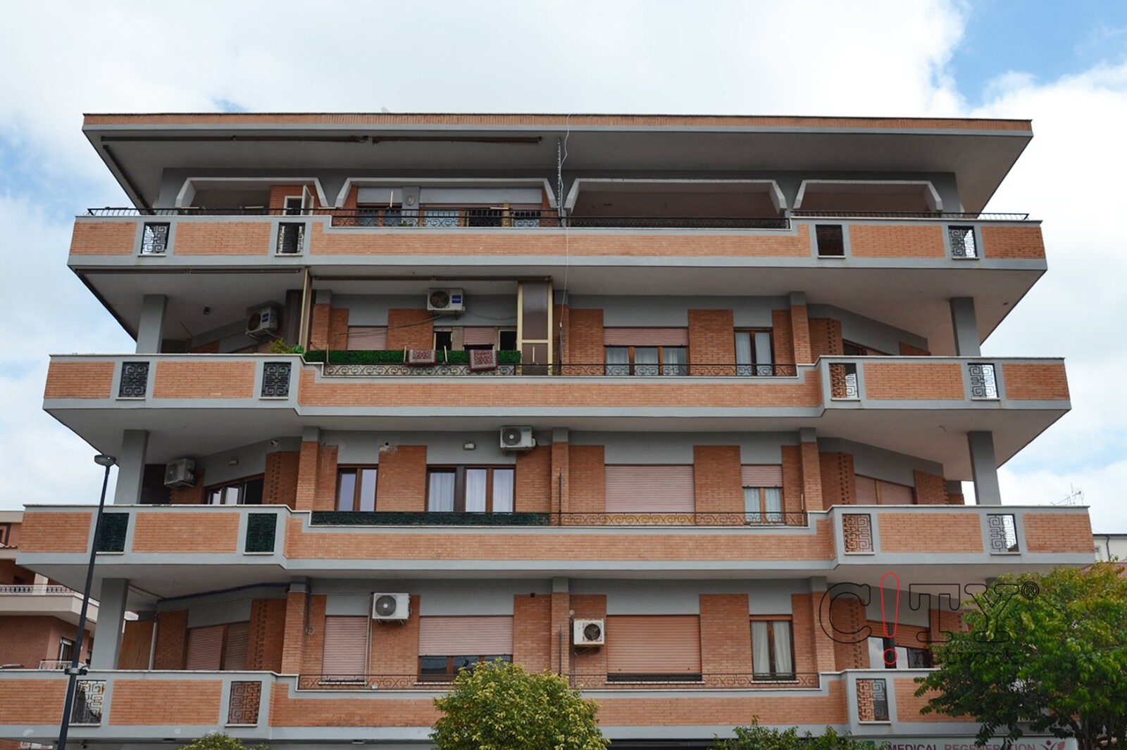 Ampio appartamento trilocale trasformabile in quadrilocale nel centro di Pomezia