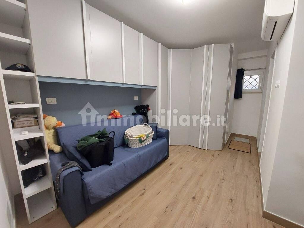 Cameretta con divanoletto