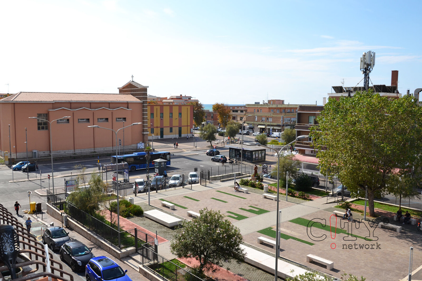 Attico quadrilocale vista mare Torvaianica centro Piazza Italia