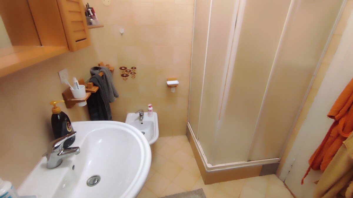 Bagno con doccia
