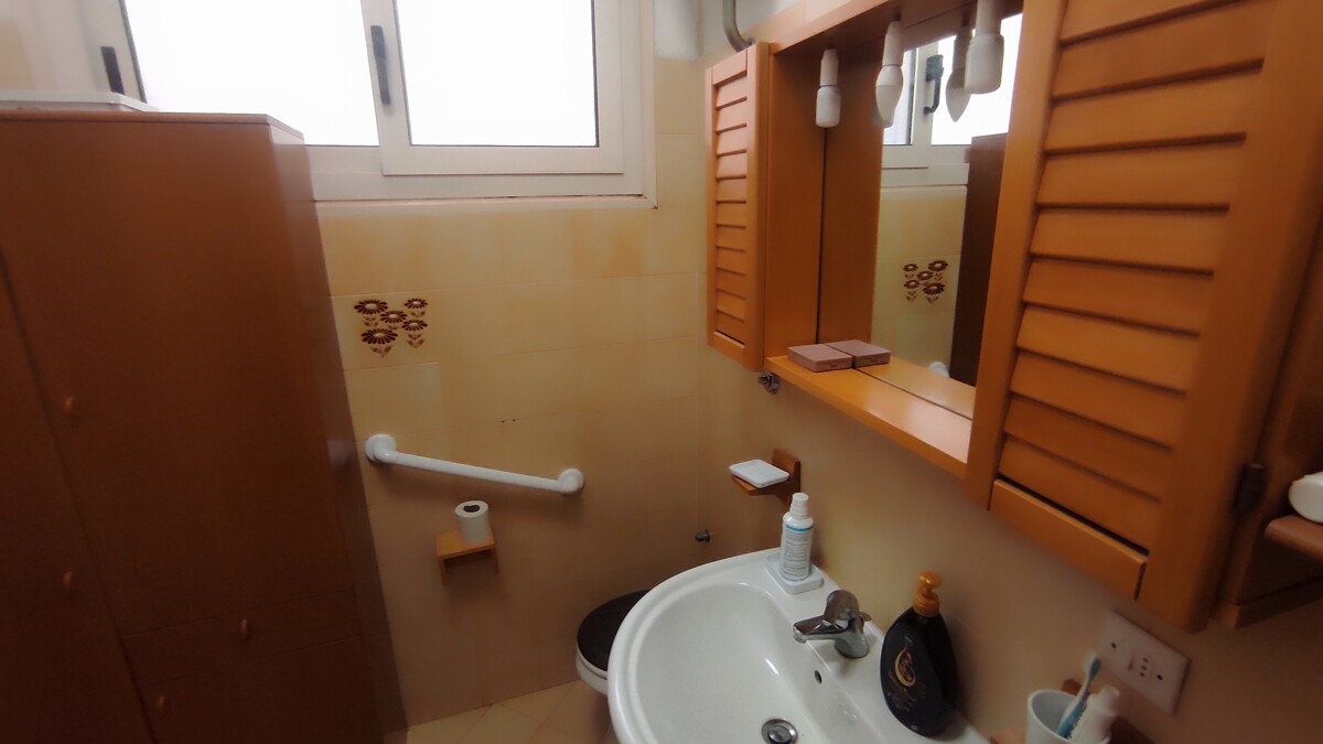 Bagno con finestra