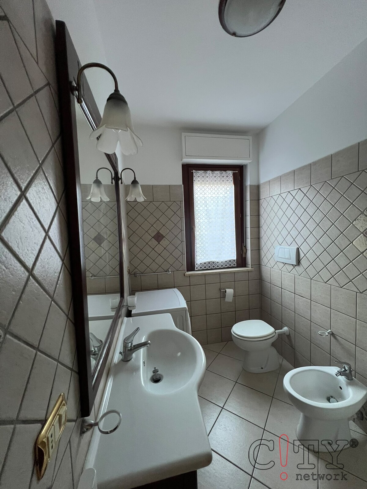 Bagno con finestra