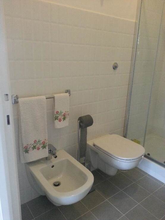 0054573-bagno_in_camera.jpg