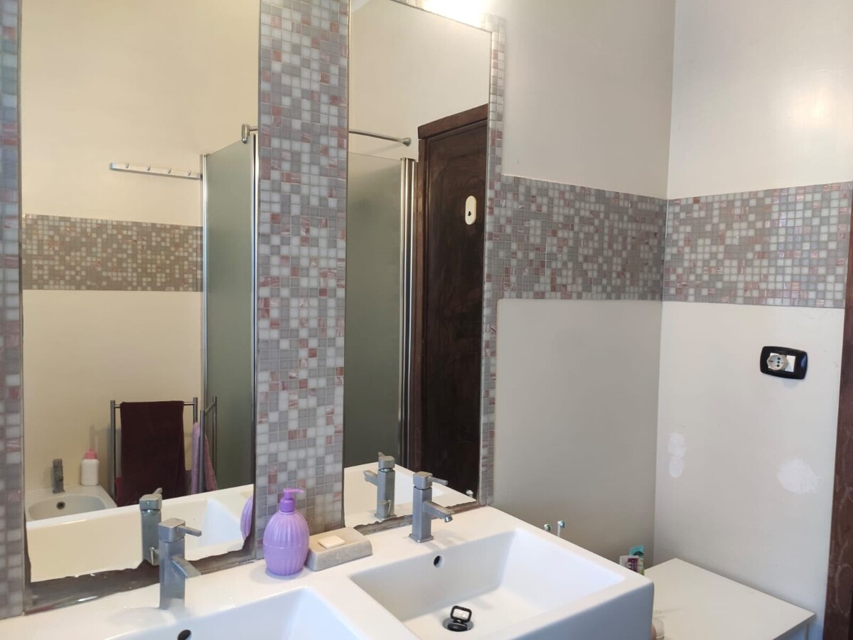 Bagno con doccia