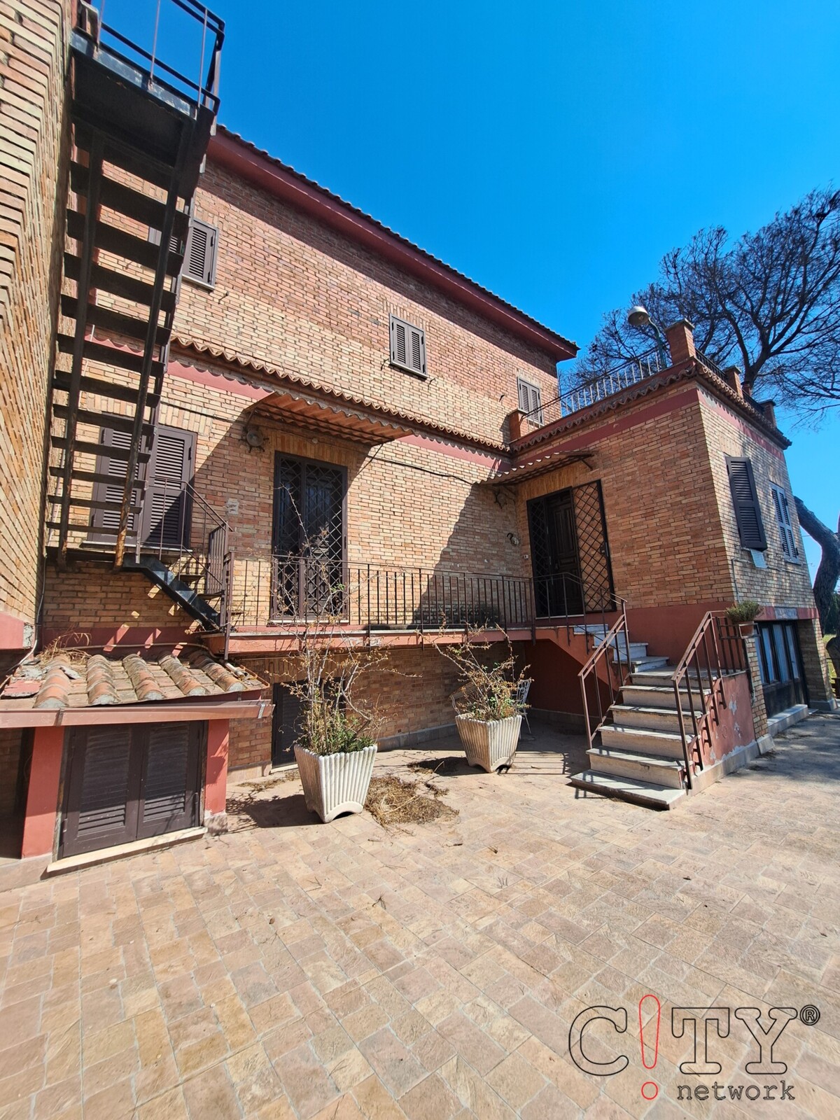 retro villa