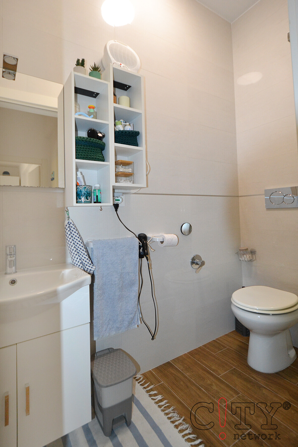 Bagno di servizio con doccia