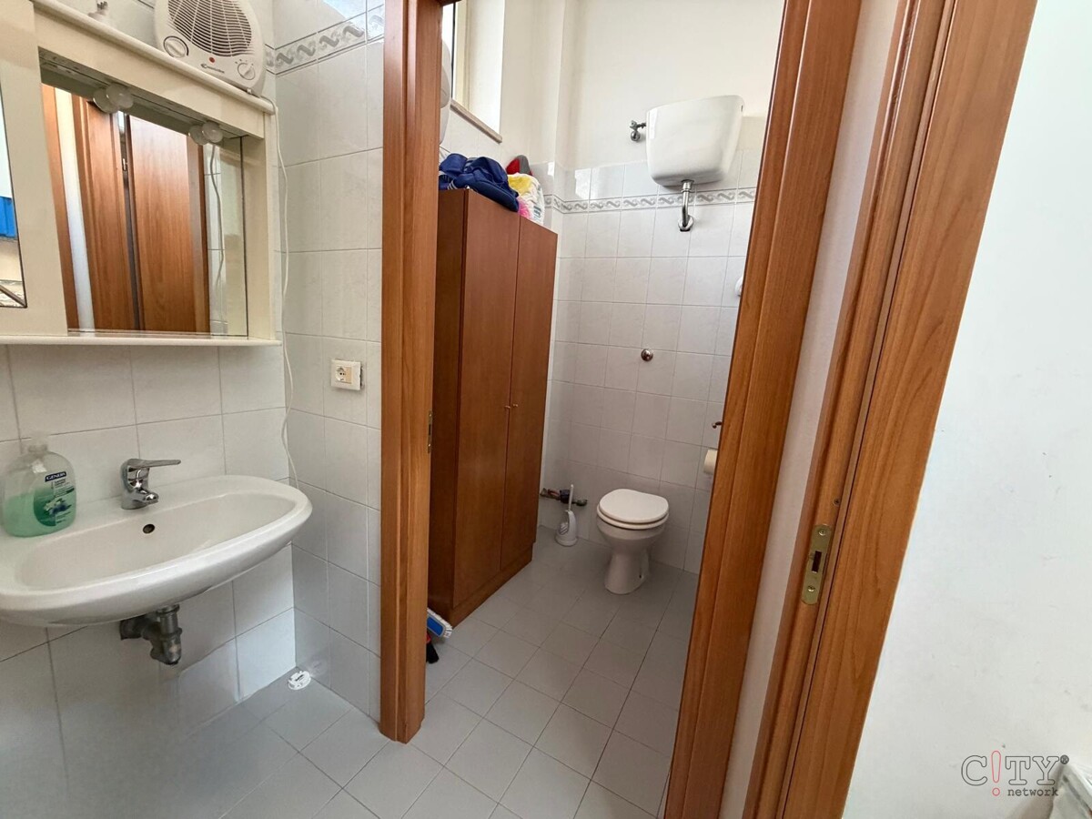 Bagno con antibagno