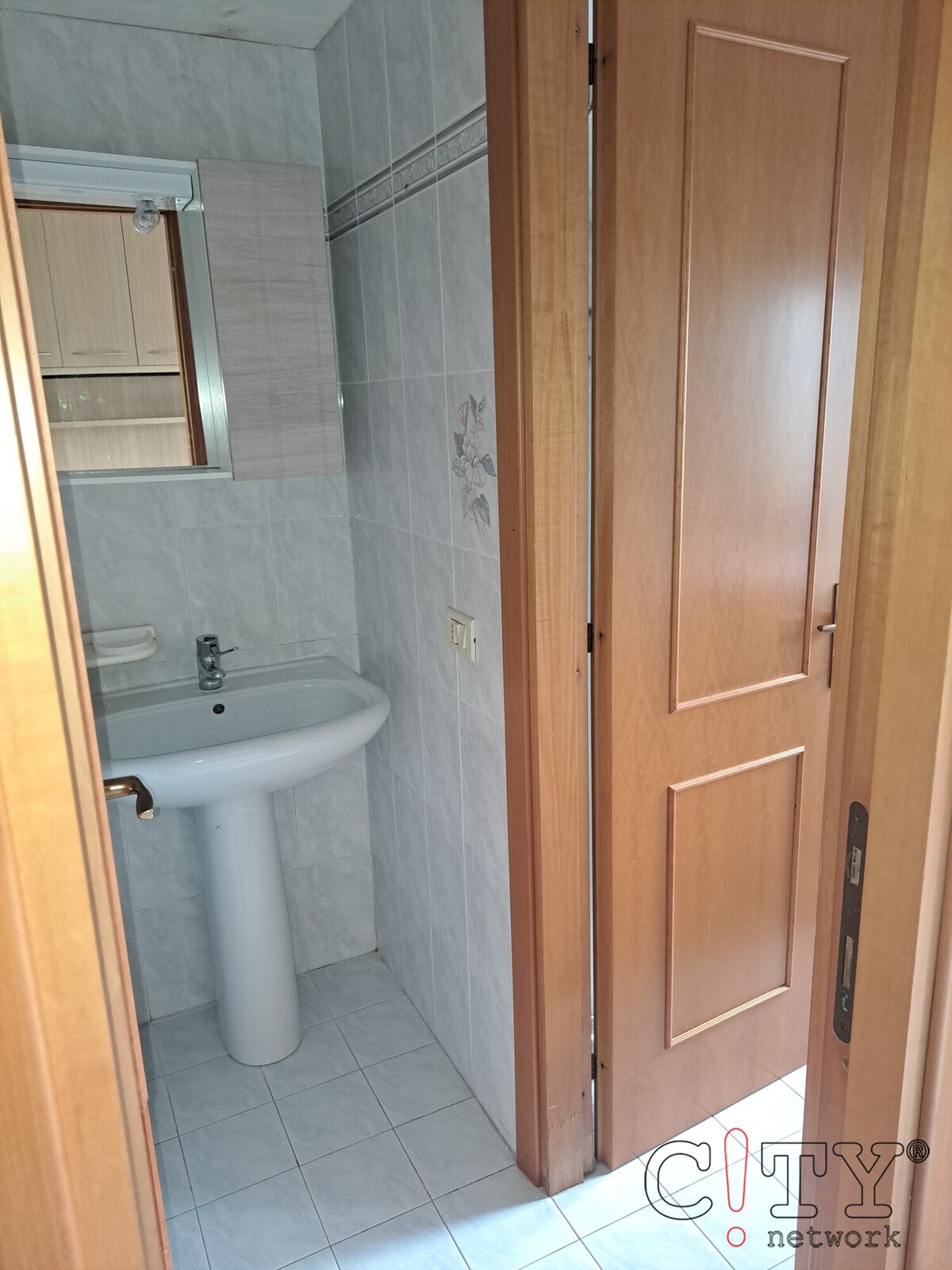 Bagno con antibagno