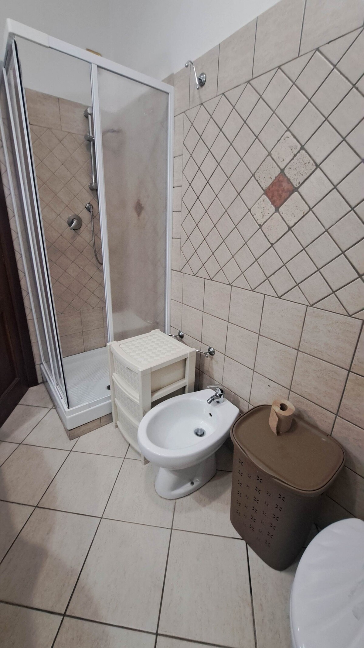 Bagno con doccia