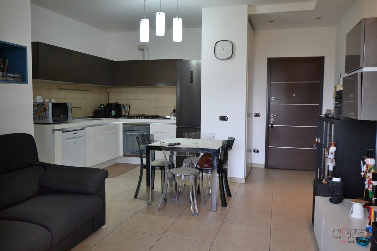 soggiorno con cucina a vista 