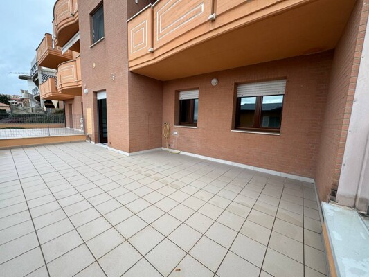 photo_5828012600971693053_y