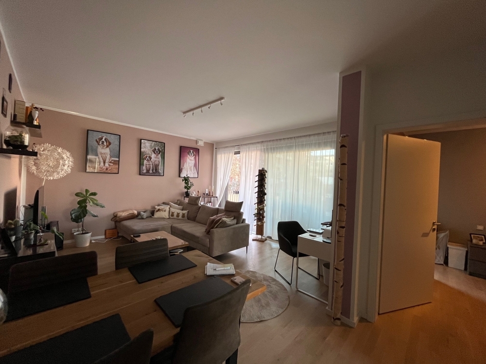 #hochwertige 2-Raum Wohnung #Parkett #Fußbodenheizung #Bad mit Wanne und Dusche #Balkon #Tiefgarage - Photo 2