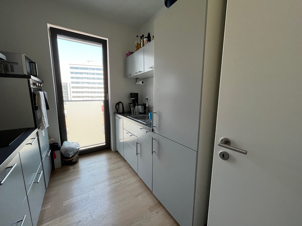 #hochwertige 2-Raum Wohnung #Parkett #Fußbodenheizung #Bad mit Wanne und Dusche #Balkon #Tiefgarage - Photo 3