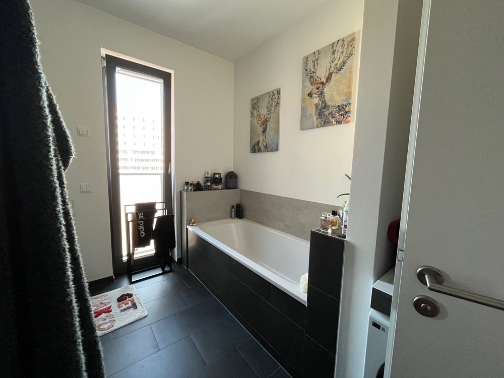 #hochwertige 2-Raum Wohnung #Parkett #Fußbodenheizung #Bad mit Wanne und Dusche #Balkon #Tiefgarage - Photo 4