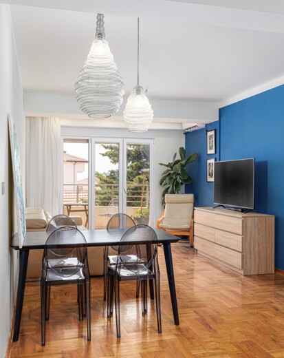 Modern 2-Bedroom Apartment with Parking and Pool Access in Budva
