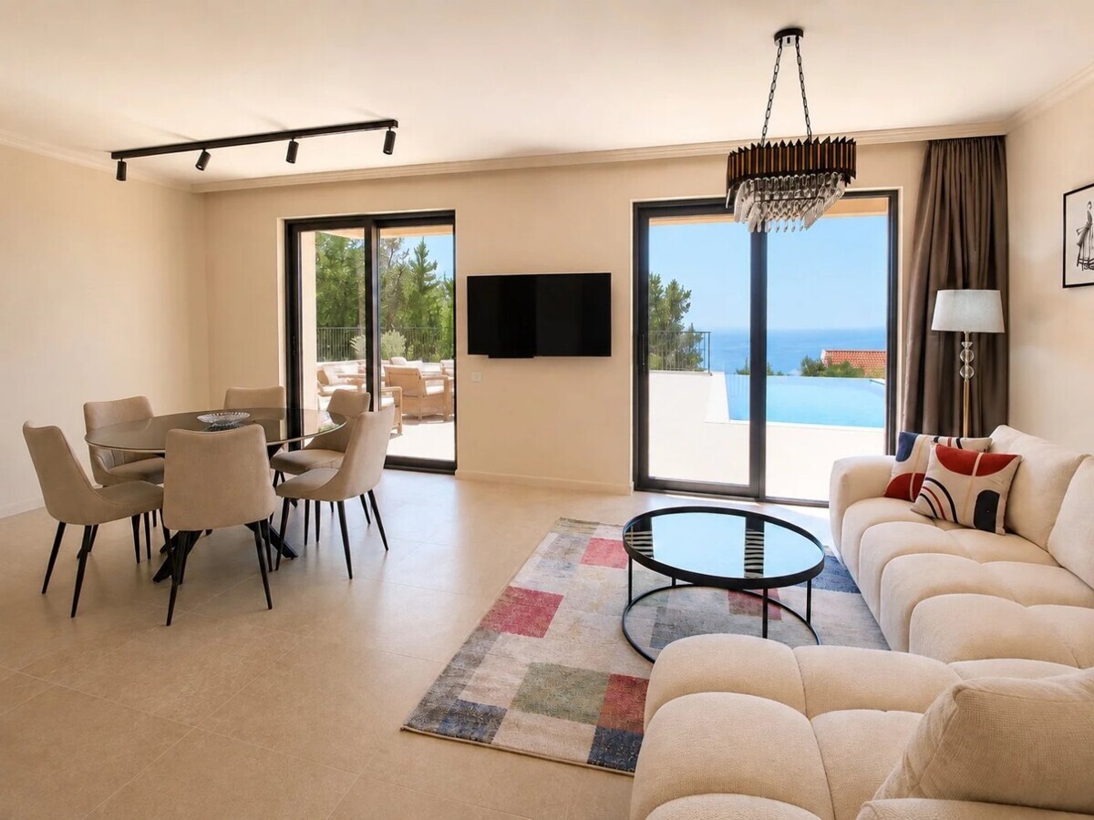 Modern Luxury Townhouse with Private Pool & Sea Views in Blizikuće · Fotografija 4