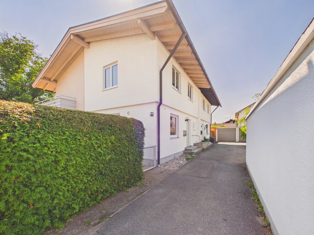 Real Estate Title Image Background