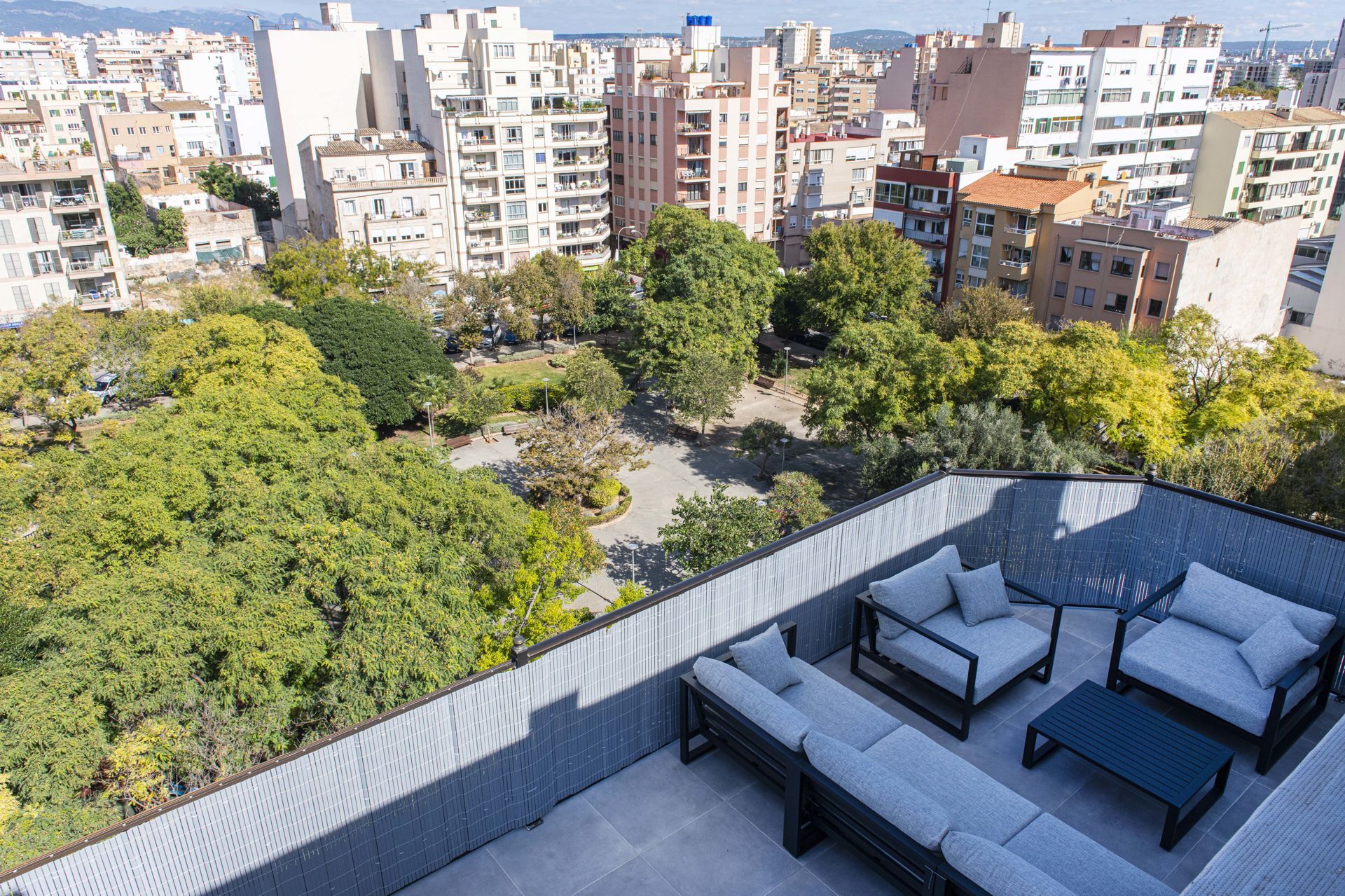 Terrassenseite mit Blickrichtung Norden