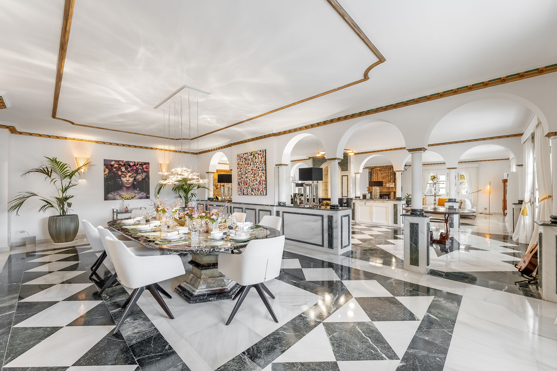 Dining Salon