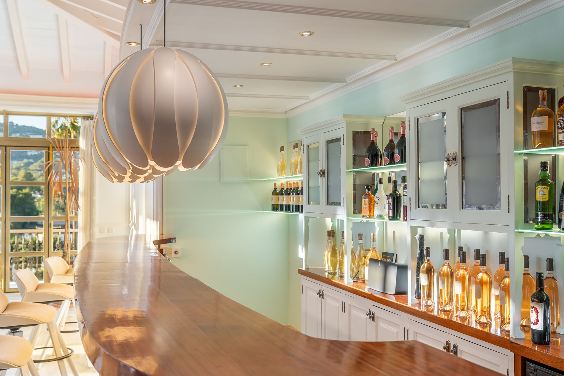 Bar im Kamin-Haus