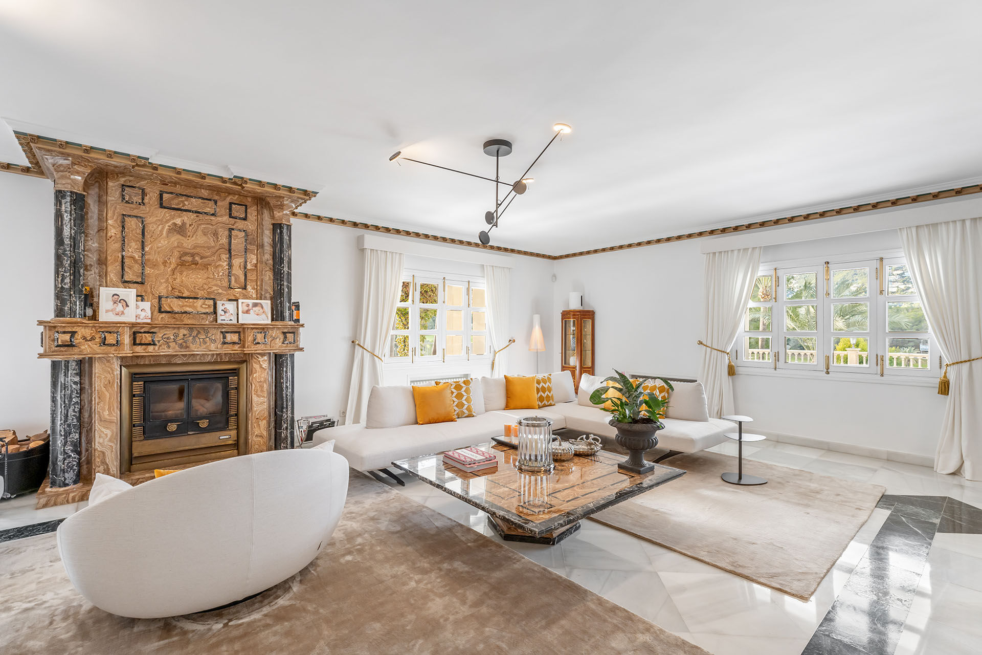 Salon mit Kamin