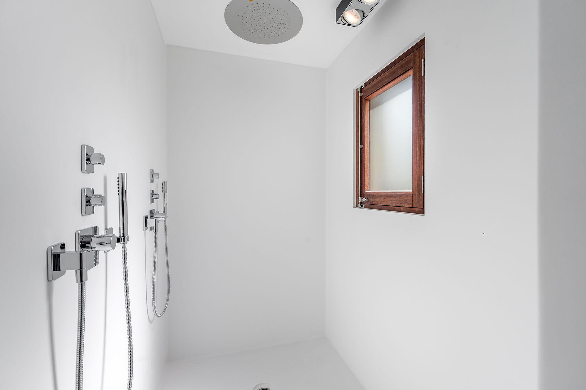 separate Dusche