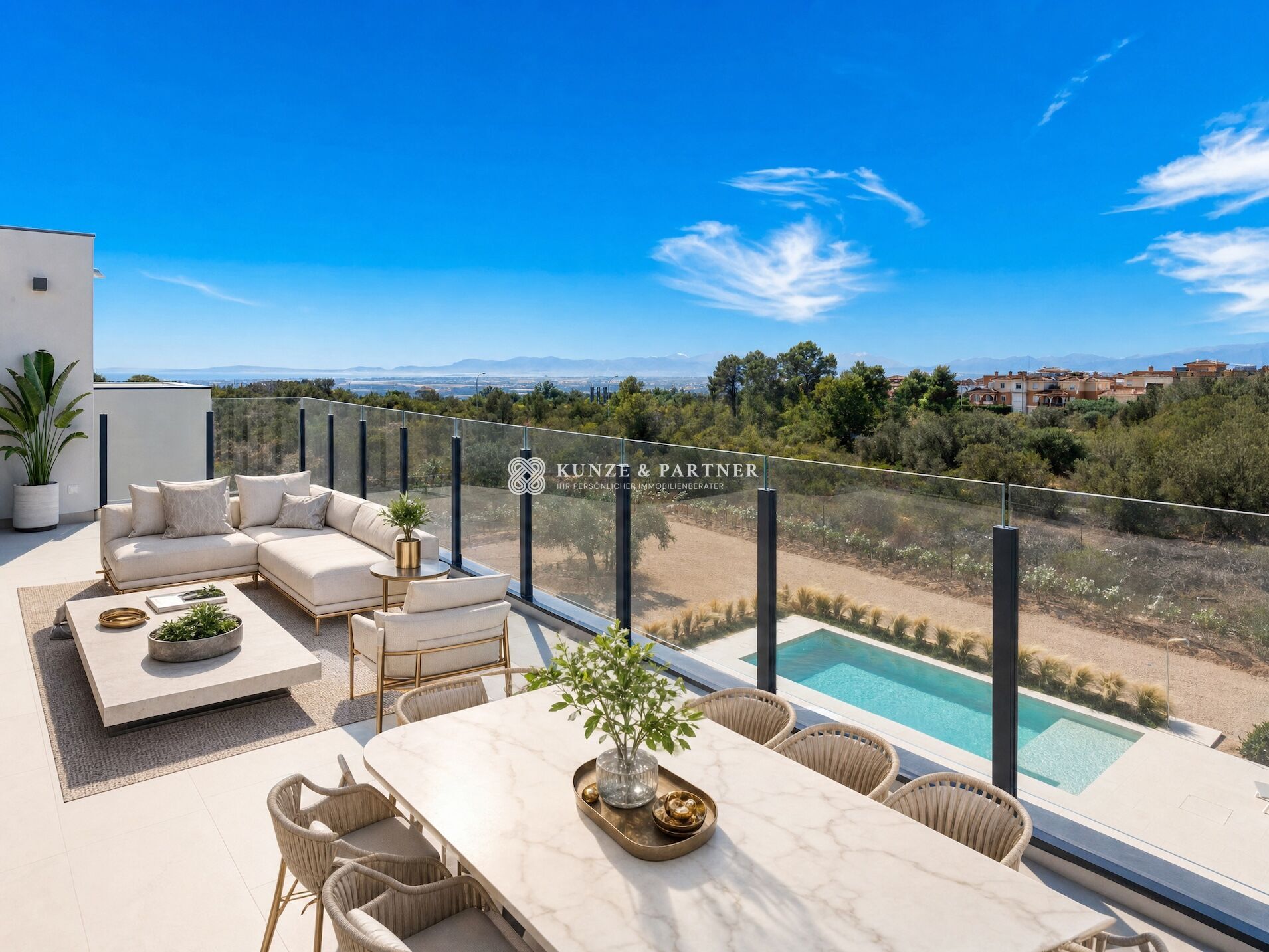 Terrasse mit Blick auf die Bucht von Palma