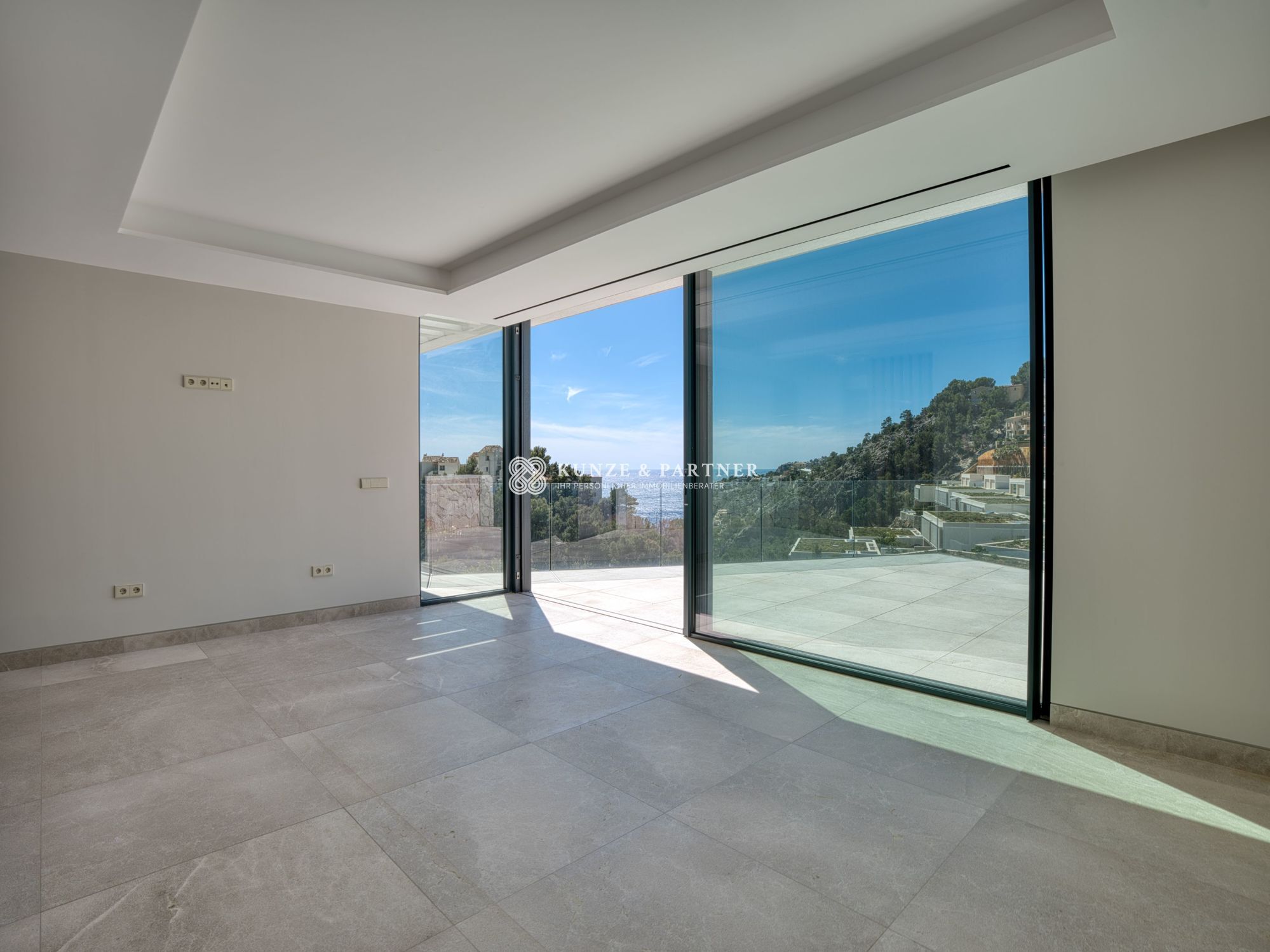 Hauptschlafzimmer mit privater Terrasse